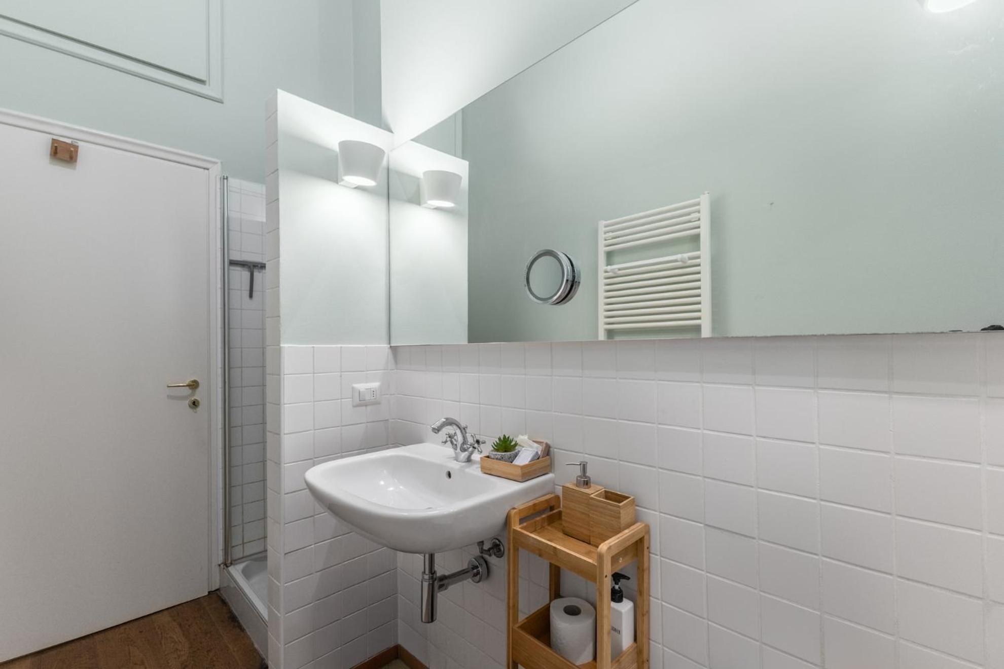 Boccaccio Apt - 4 Posti - Metro ミラノ エクステリア 写真